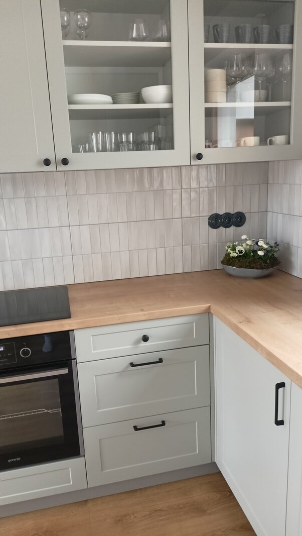 Obklad Deco Allure White 32×62,5 cm