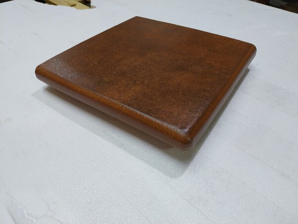 Rohový schod Mytho Rubino oblý 33 cm