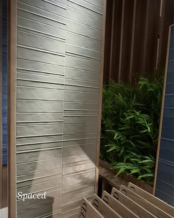 Spaced Infinite Ivory Mate 7,5x30 cm